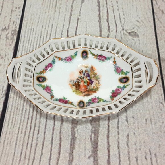 Porcelain Dish Germany Courting Couple Reticulated Lattice Trinket 5" Set Of 3 - Picture 3 of 16